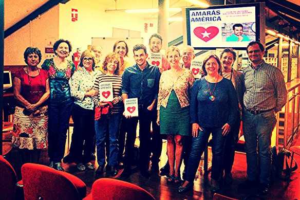 Foto de familia con el Club de Lectores de la Biblioteca Río Segura. Murcia, 27/10/2014